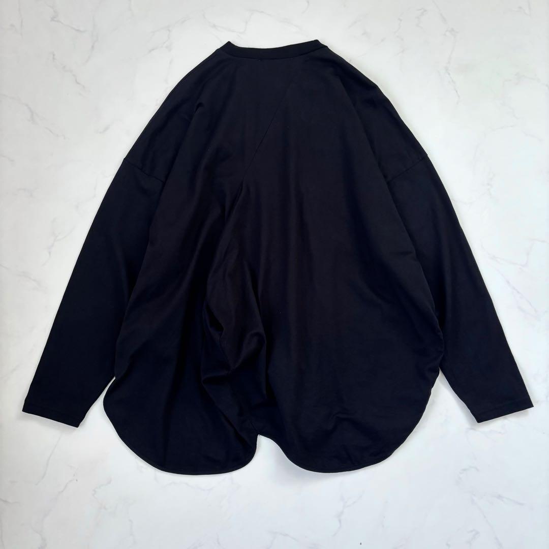【25年モデル】エンフォルド アシンメトリードレープロングスリーブTシャツ 黒