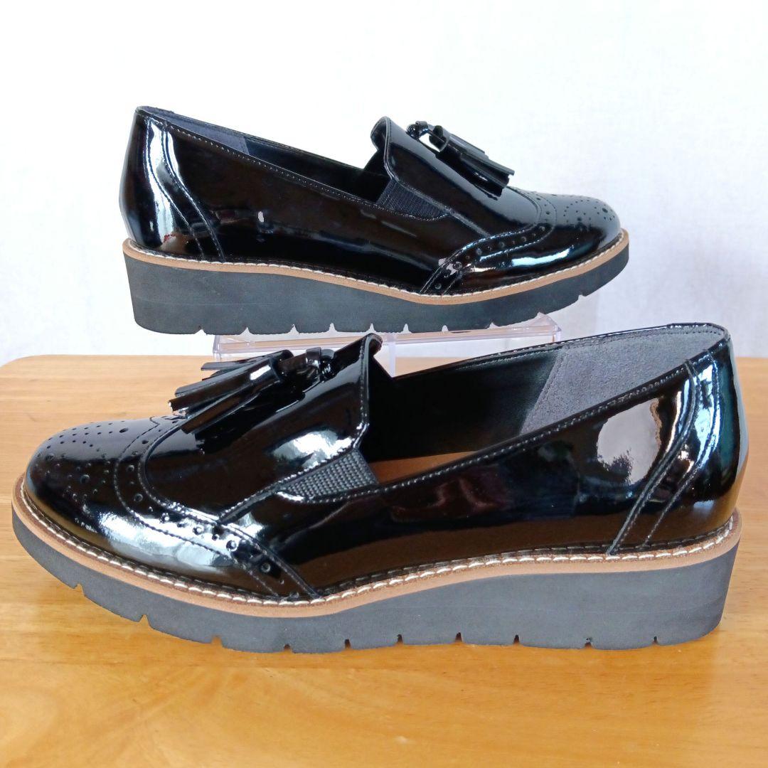 極美品◆DIANA ダイアナ WELLFIT エナメル タッセル ブラック