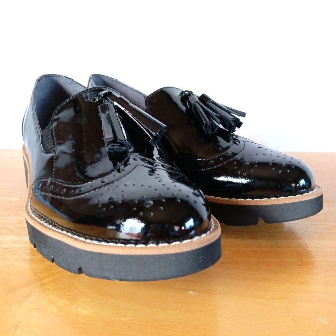 極美品◆DIANA ダイアナ WELLFIT エナメル タッセル ブラック