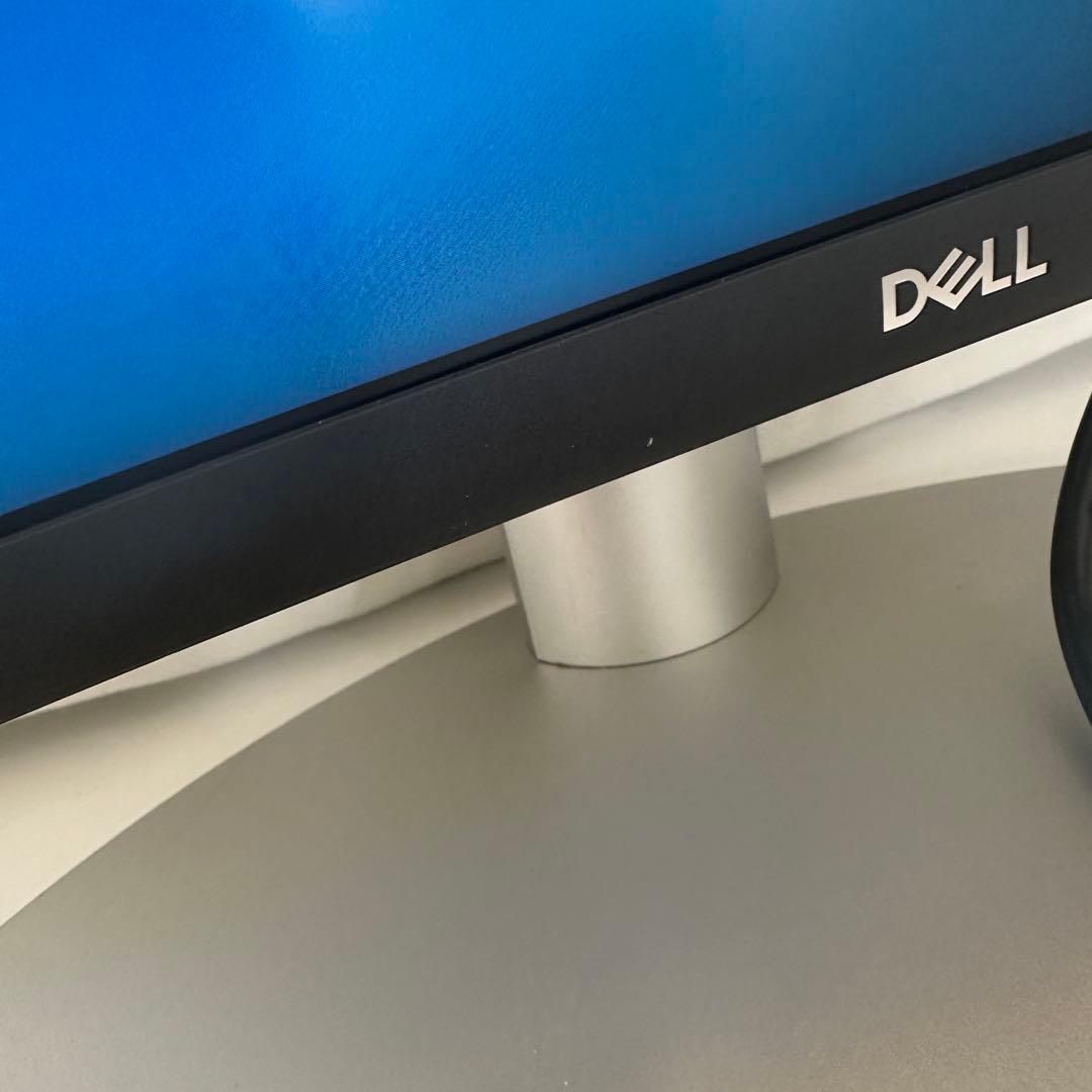 DELL 湾曲モニター 可視サイズ31.5インチ　4K S3221QS