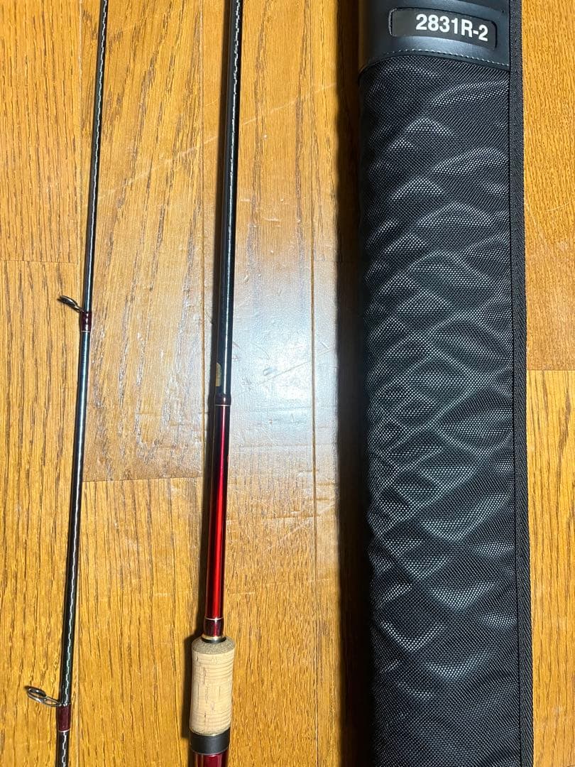ワールドシャウラ　2831 スピニング　シマノ　ロッド　トルザイト　2ピース
