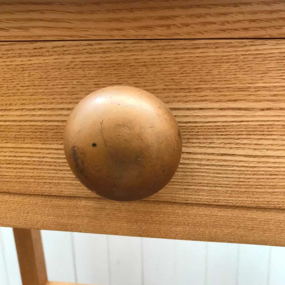 タモ材の机　テーブル