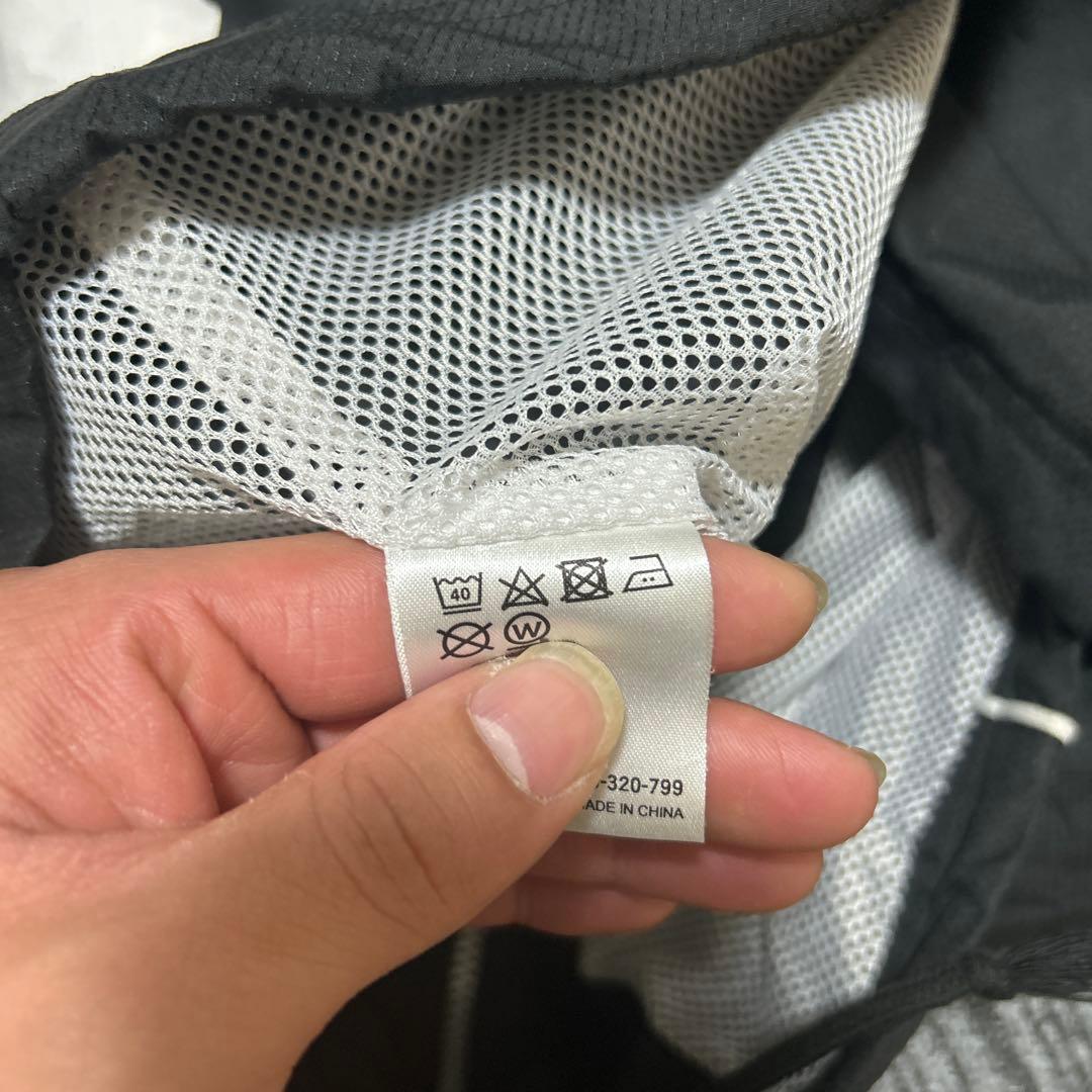 東福岡Mizuno ウォームアップジャケット 黒/白