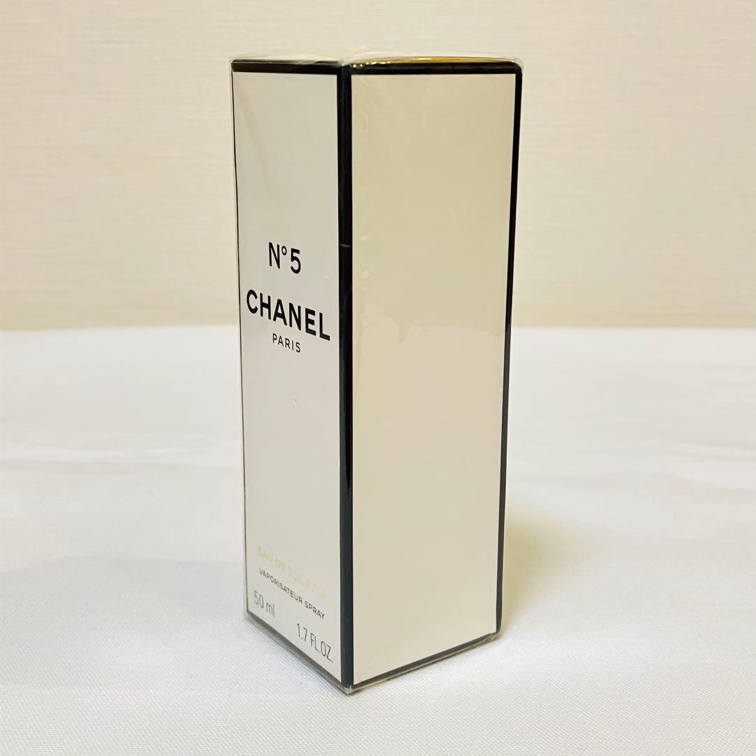 こなつ新品CHANEL シャネル　N°5 オードトワレ　香水　50ml