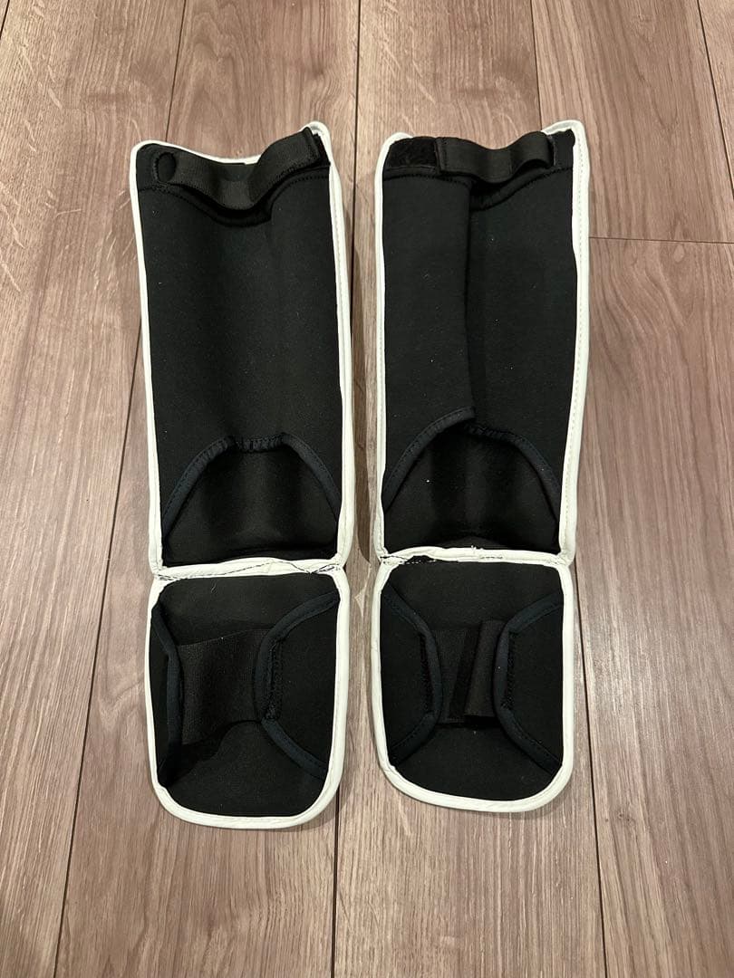 Dynasty Diamond Pro MMA シンガード S/Mサイズ