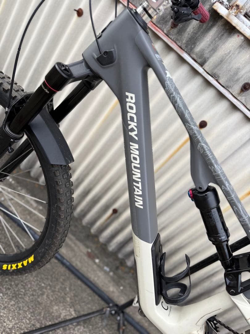 ROCKY MOUNTAIN Instinct Carbon 30 サイズL