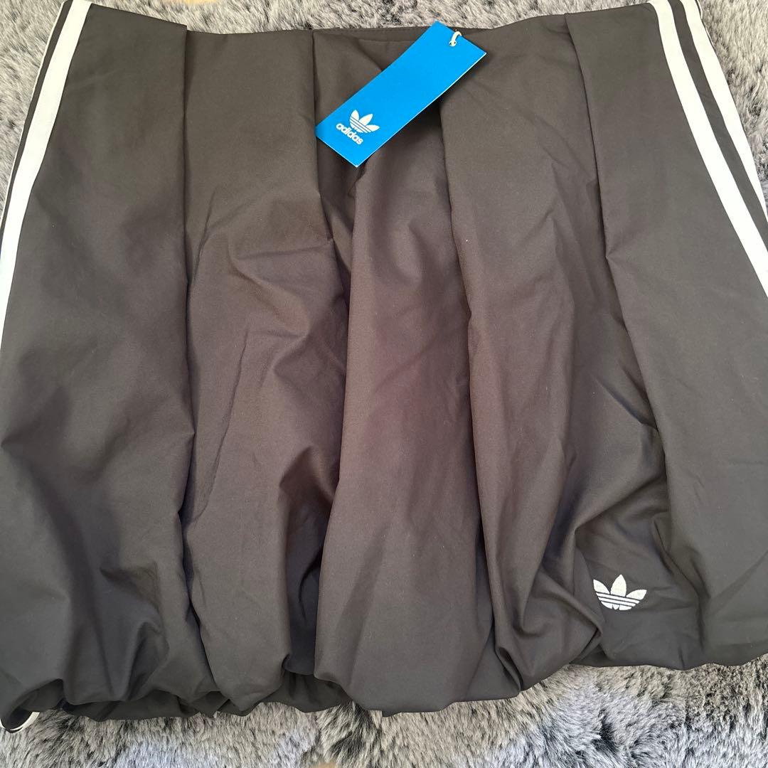 おふね様【adidas original】 新品未使用タグ付きバルーンスカート