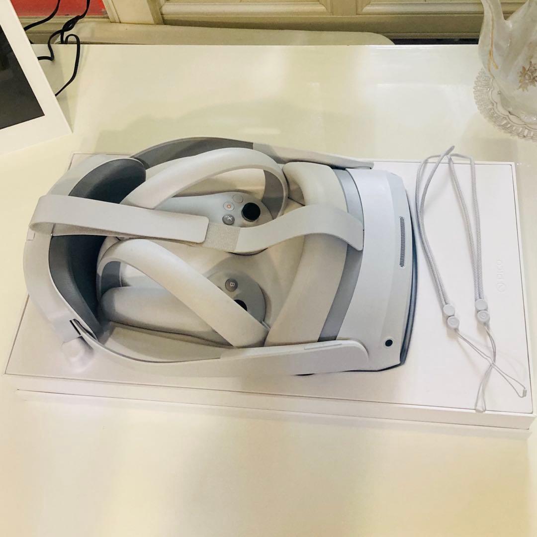 プレミアムセット　pico4 128GB VRヘッドセット VRゴーグル　高画質