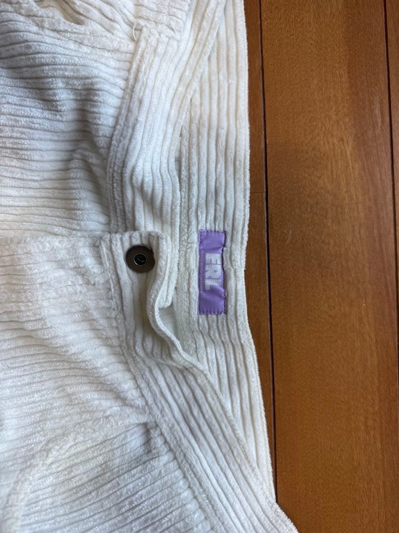 ERL コーデュロイショーツ