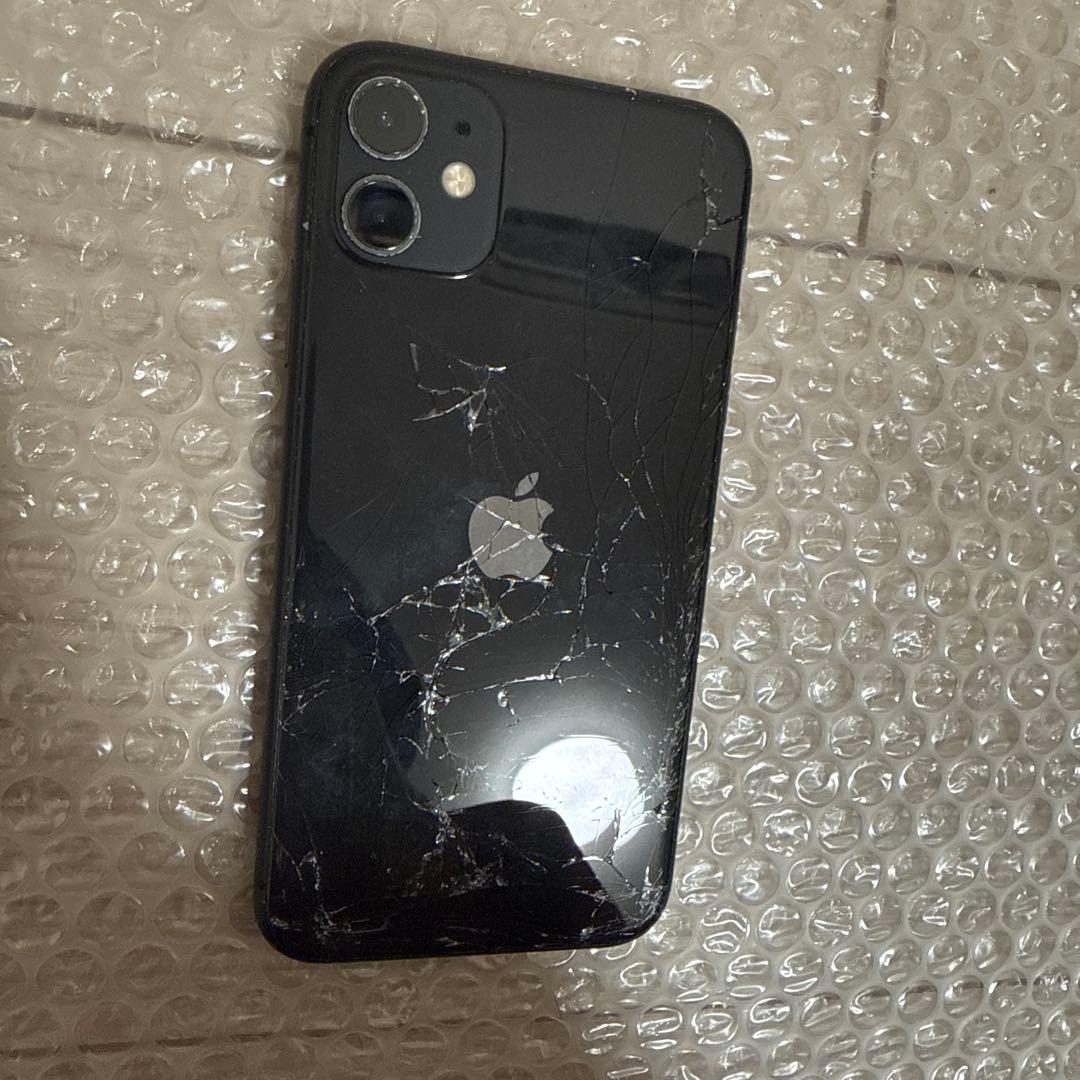 携帯電話本体 iPhone11 256GB