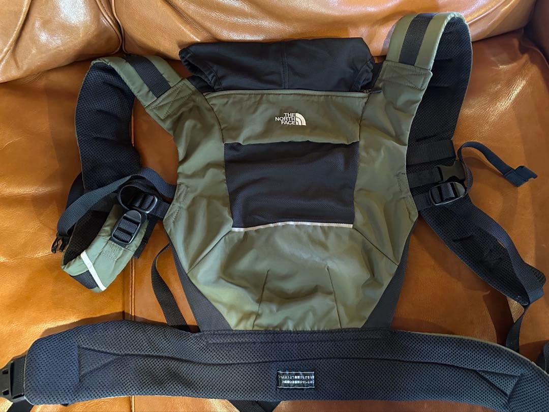ノースフェイス　抱っこ紐　ニュートープ　　カーキ　THE NORTH FACE