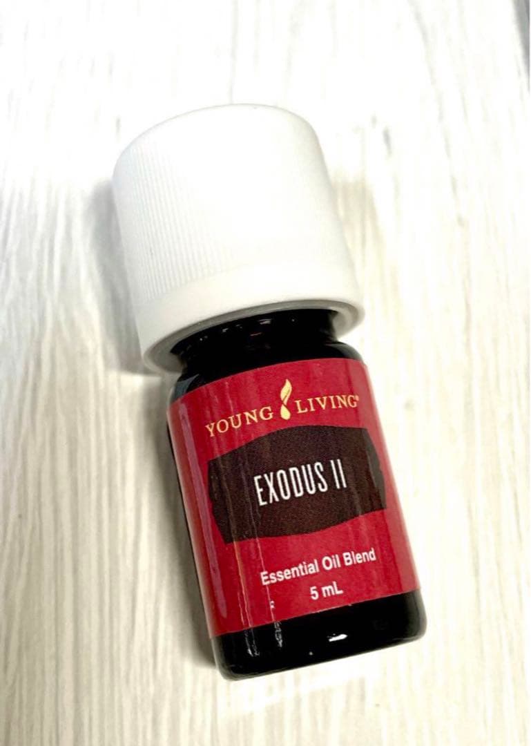 新品☆ヤングリビング エクソダスII ＆アロマシーズ アロマ 精油☆未開封