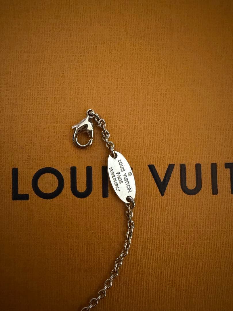 LOUIS VUITTON ネックレス・エッセンシャルV