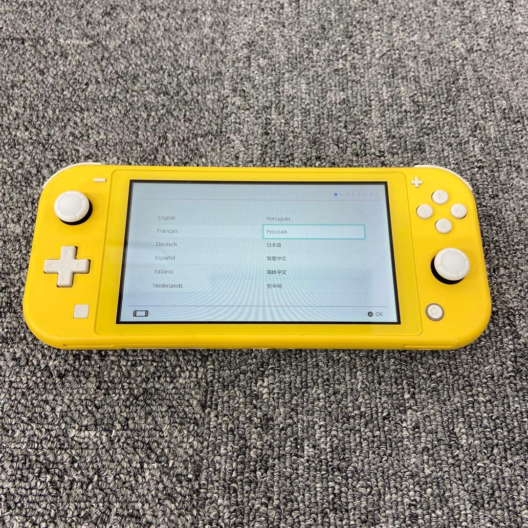 Nintendo Switchライト　イエロー