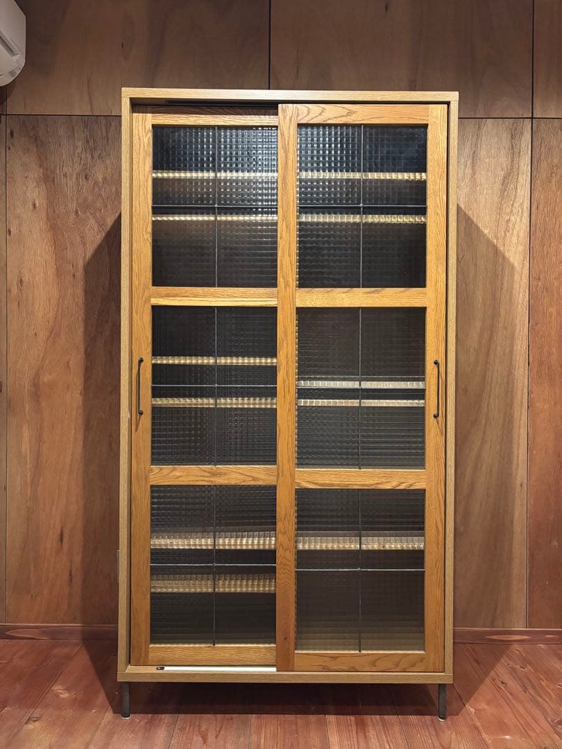 アデペシュ/カデル スライドガラスキャビネット ハイ /収納キャビネット