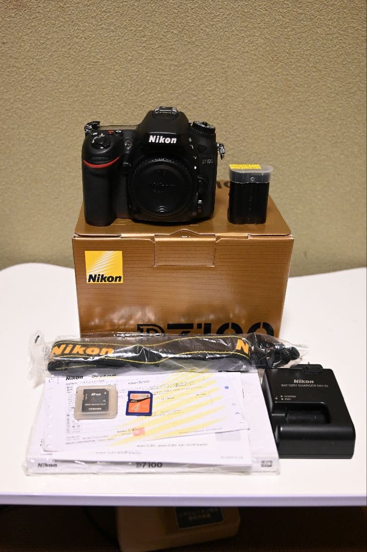 Nikon D7100 本体 + 付属品一式