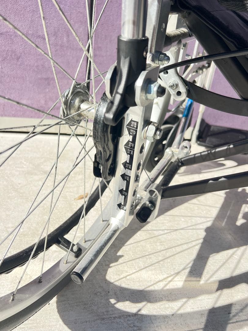 ケアテックジャパン CA-10SU自走式アルミ折りたたみ車椅子