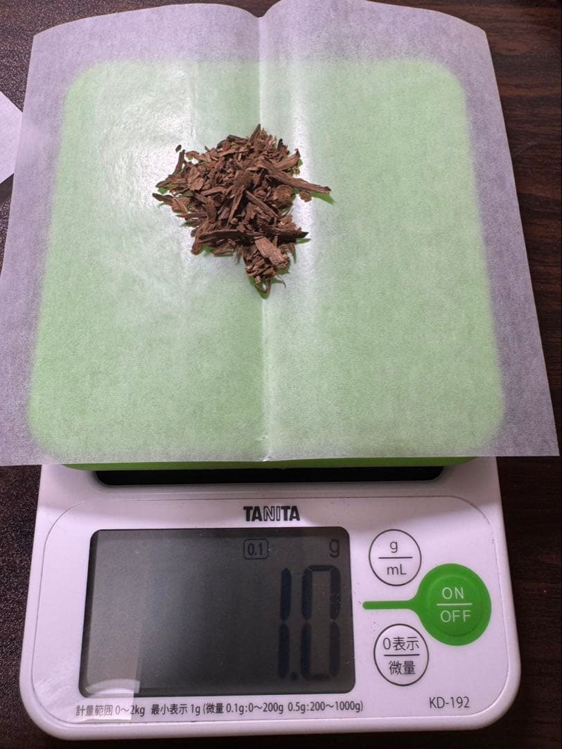 伽羅香木　　1グラム