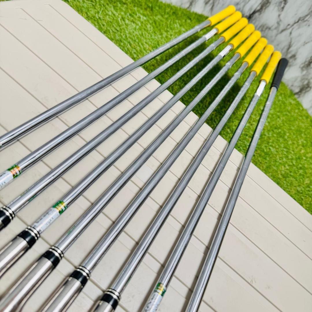 【良品】豪華9本 9代目ゼクシオ XXIO9 メンズアイアンセット スチール S