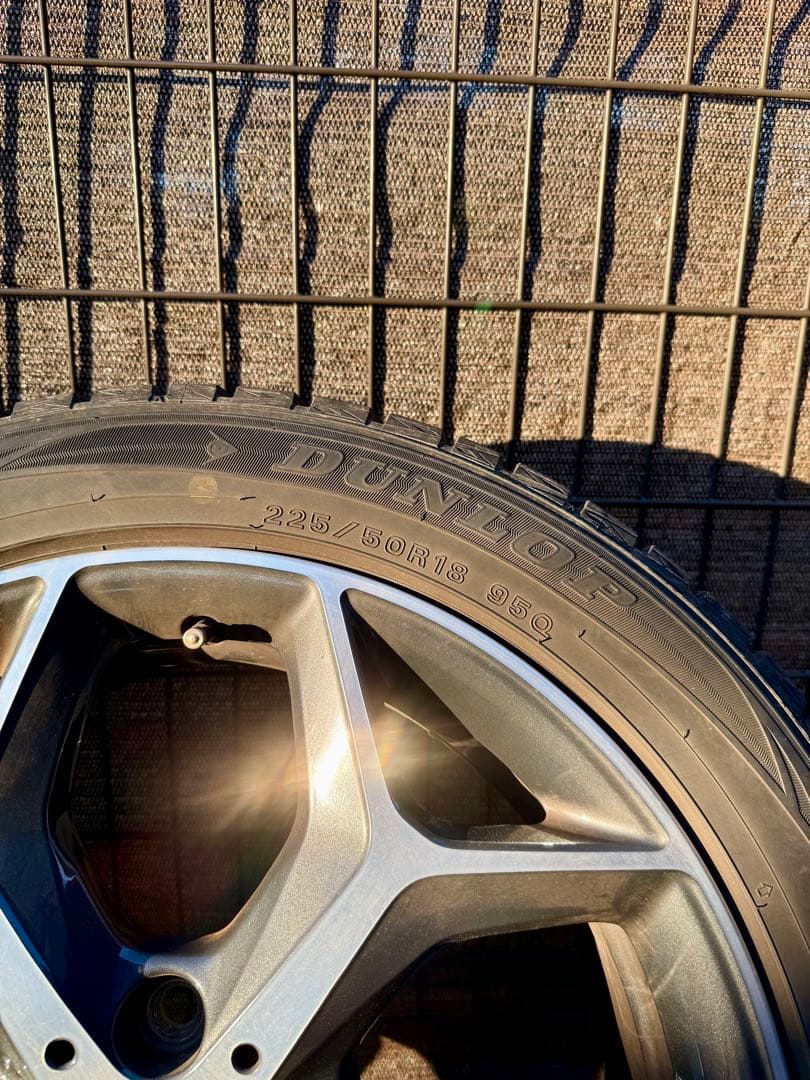 さ*う様  225/50/R18 スタッドレスタイヤホイールセット DUN