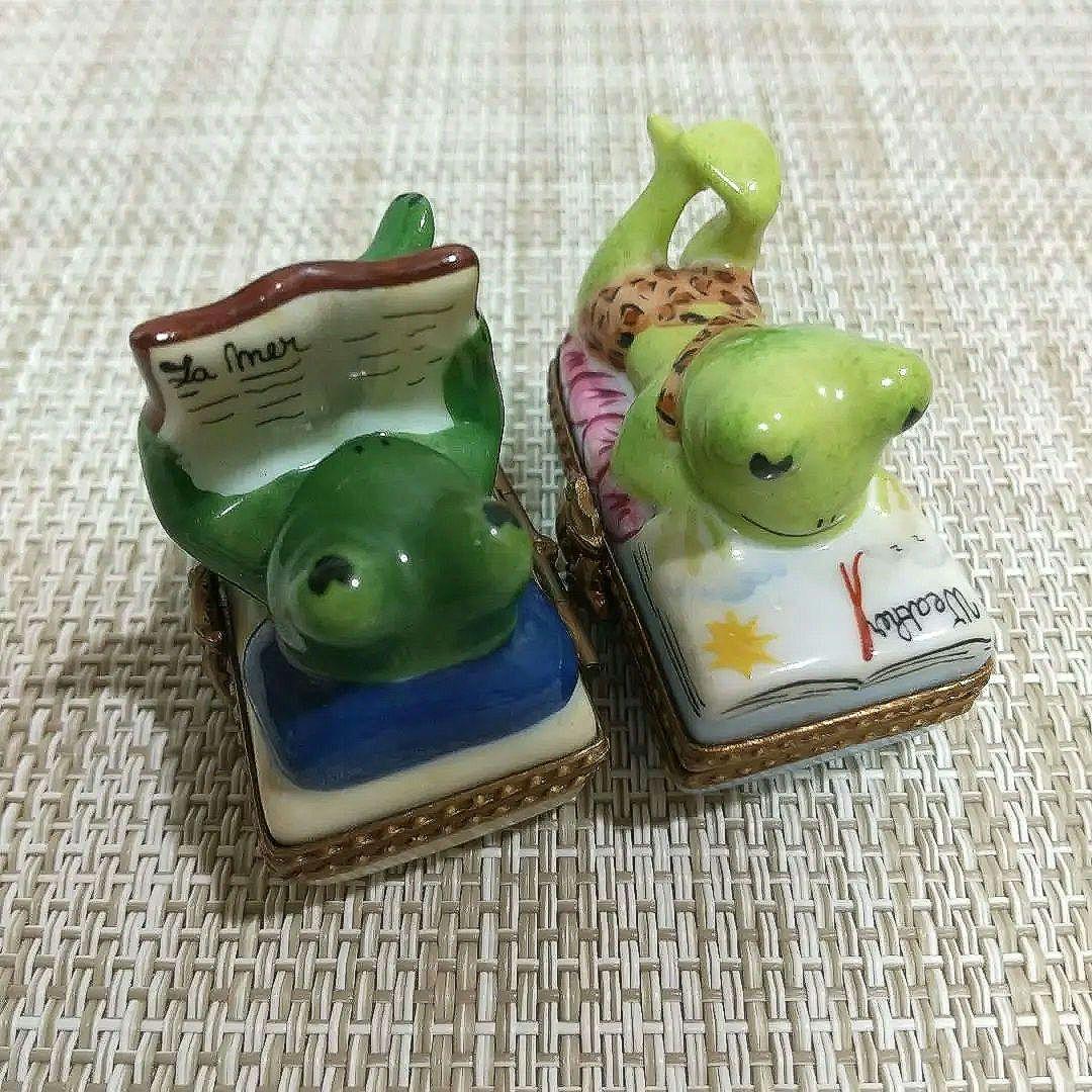 リモージュボックス 読書するカエル 蛙 小物入れ 2個 トリンケットボックス