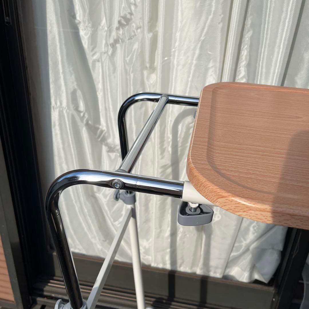 【再々値下げ/美品】伸縮式ベッドテーブル ナチュラルカラー キャスター付き