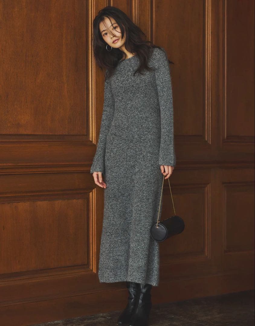 【2025新品未使用】アニュアンス完売品バックオープンレイヤーニットワンピース