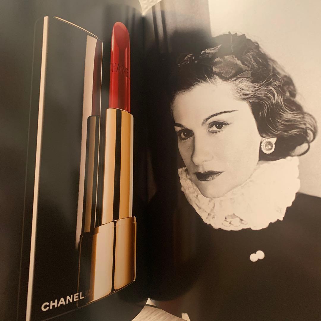 CHANEL 雑誌　洋書