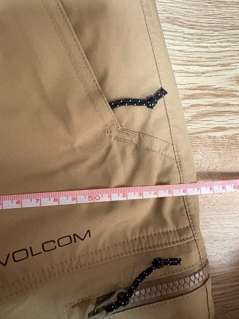 VOLCOM GORE-TEX スノーボードパンツ ベージュ　レディース
