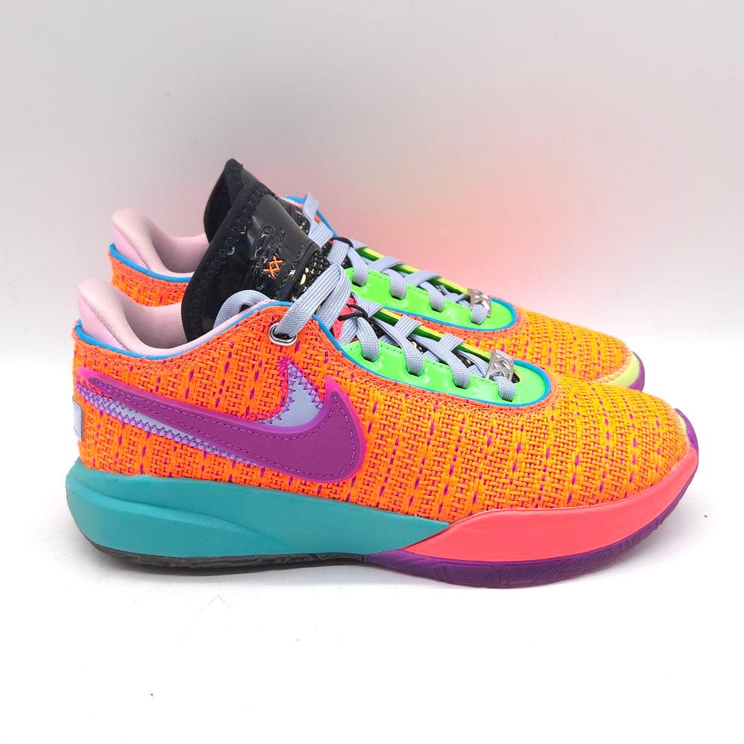 美品 NIKE KIDS LEBRON 20 ナイキ レブロン スニーカー 23