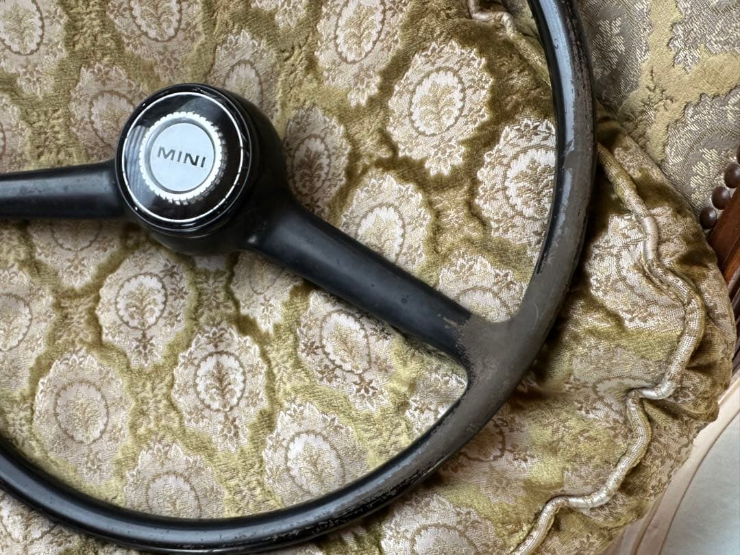 最終値下げMINI マークⅢ？　ステアリングホイール