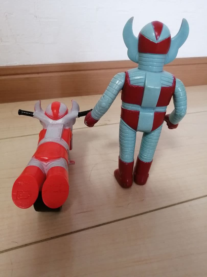 激レア！？昭和レトロソフビ、電人ザボーガーフィギュアとバイクセット当時物