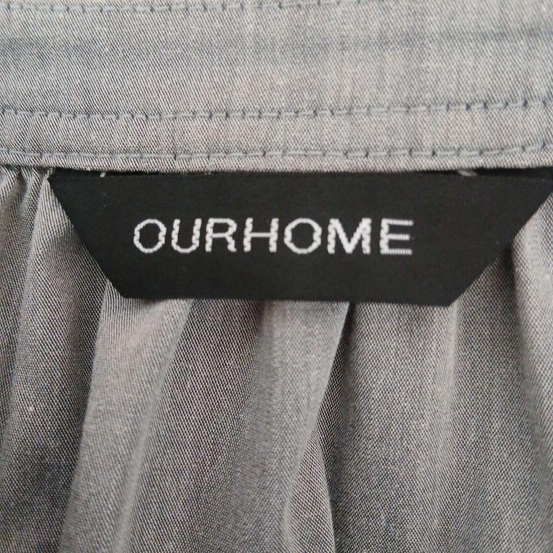 OUR 後ろギャザーのきれいめブラウス　アッシュグレー