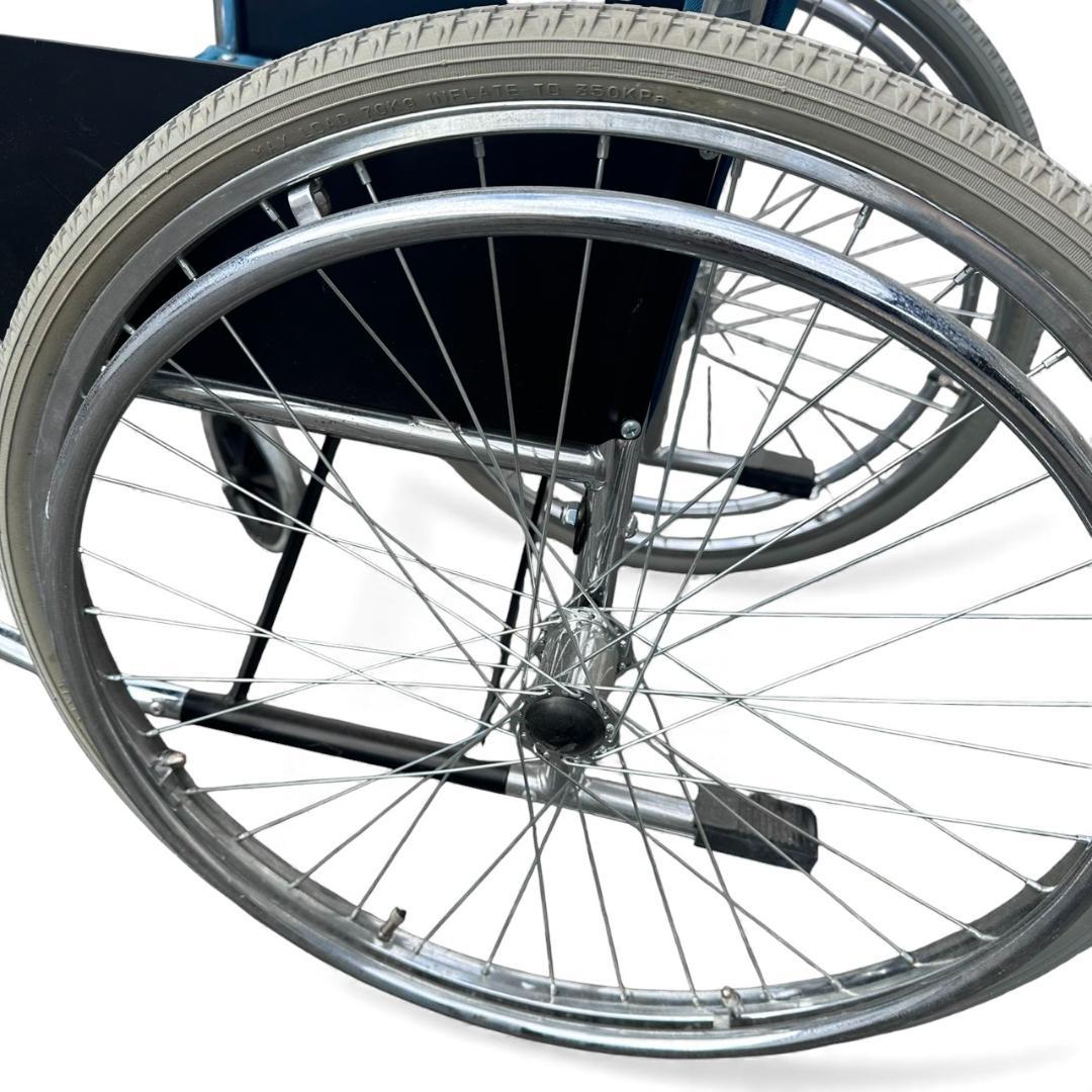 自走式　車椅子　　介護　背折れ