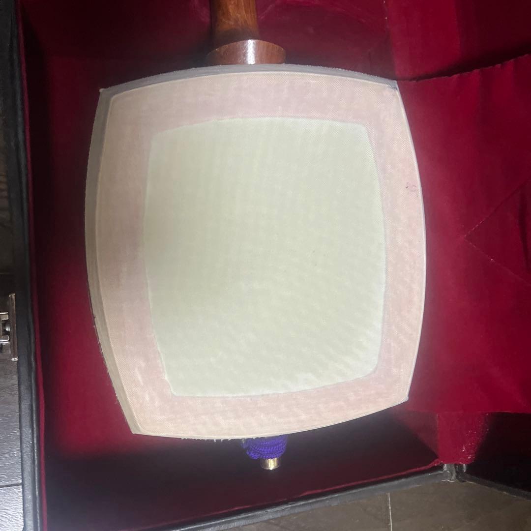 三味線本体 木製 3本の弦 専用ケース付き