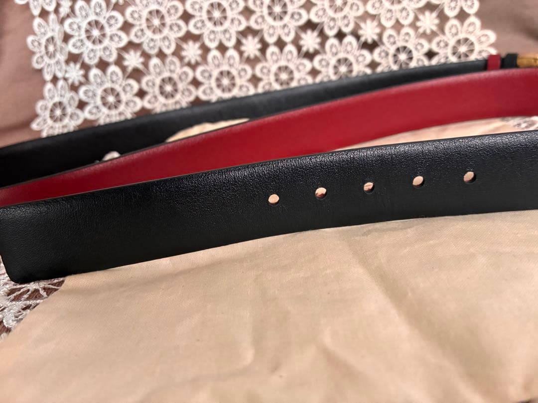 新品美品❗️Salvatore Ferragamo レザー ベルト 赤黒