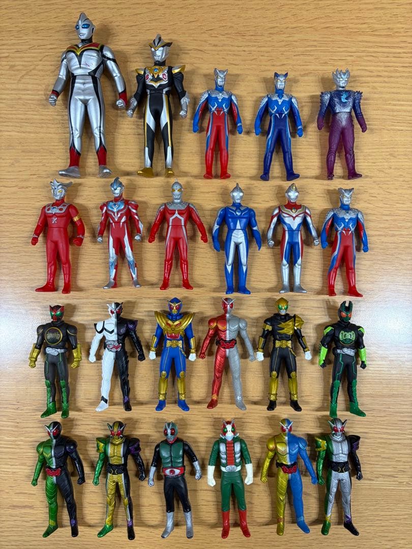 超美品 ウルトラマン＋仮面ライダー＋戦隊モノ＋特撮モノ ソフビ100体セット