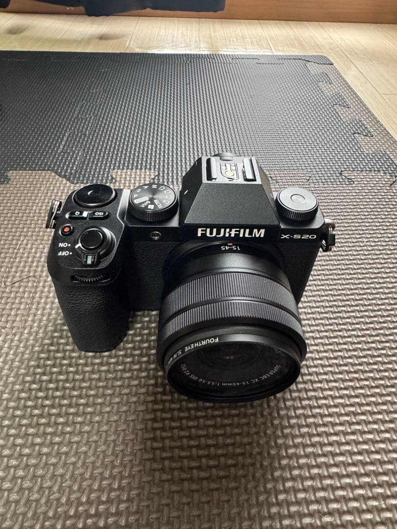 Fujifilm X-S20 ミラーレスカメラ 15-45mmレンズ