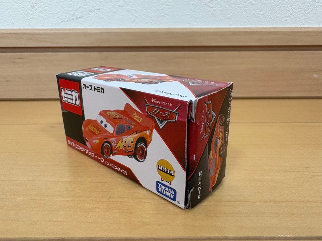 p*c様 【希少・新品】カーズ　トミカ　ライトニング・マックィーン　ジャンプタイ