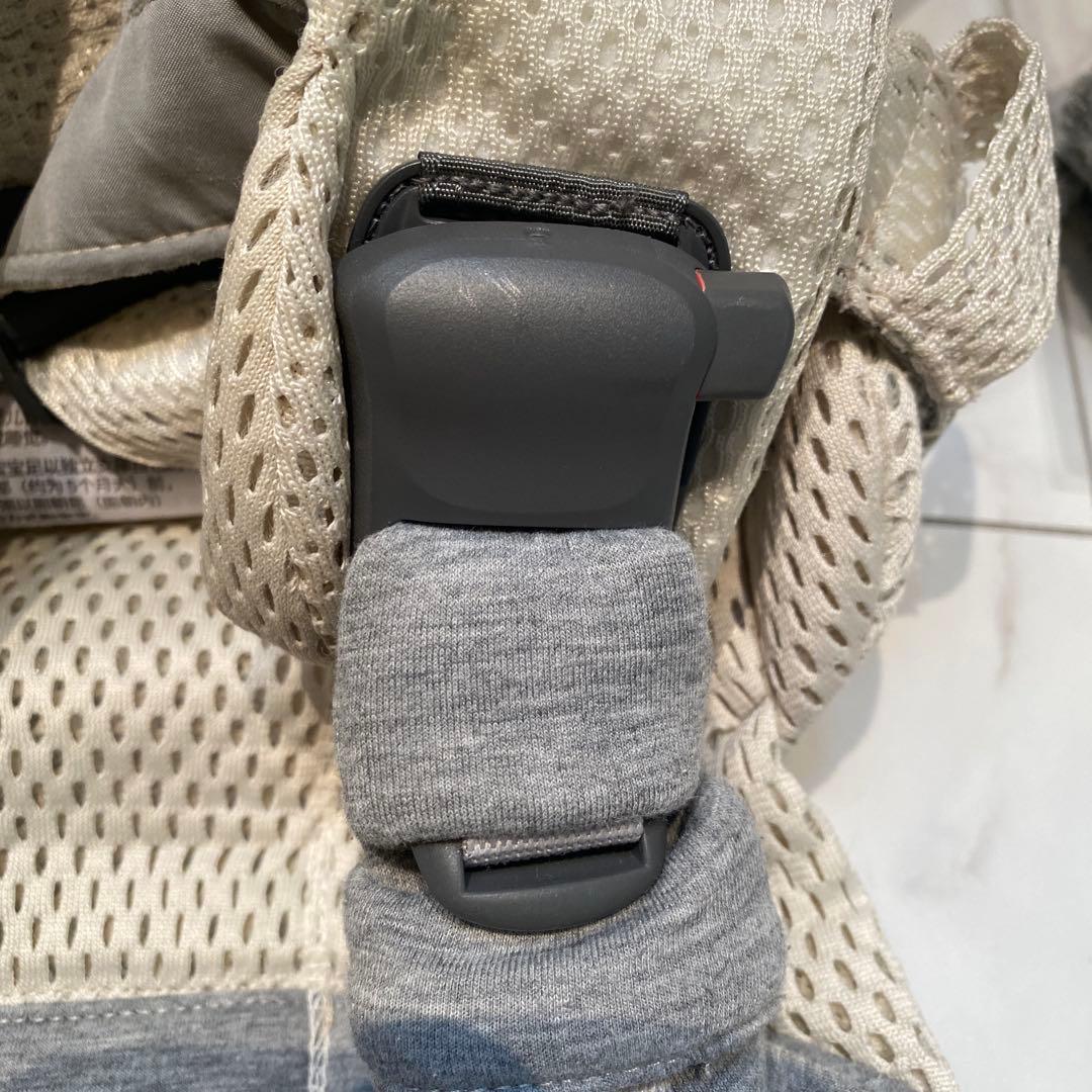 美品　BABYBJÖRN 抱っこ紐 ハーモニー　クリーム