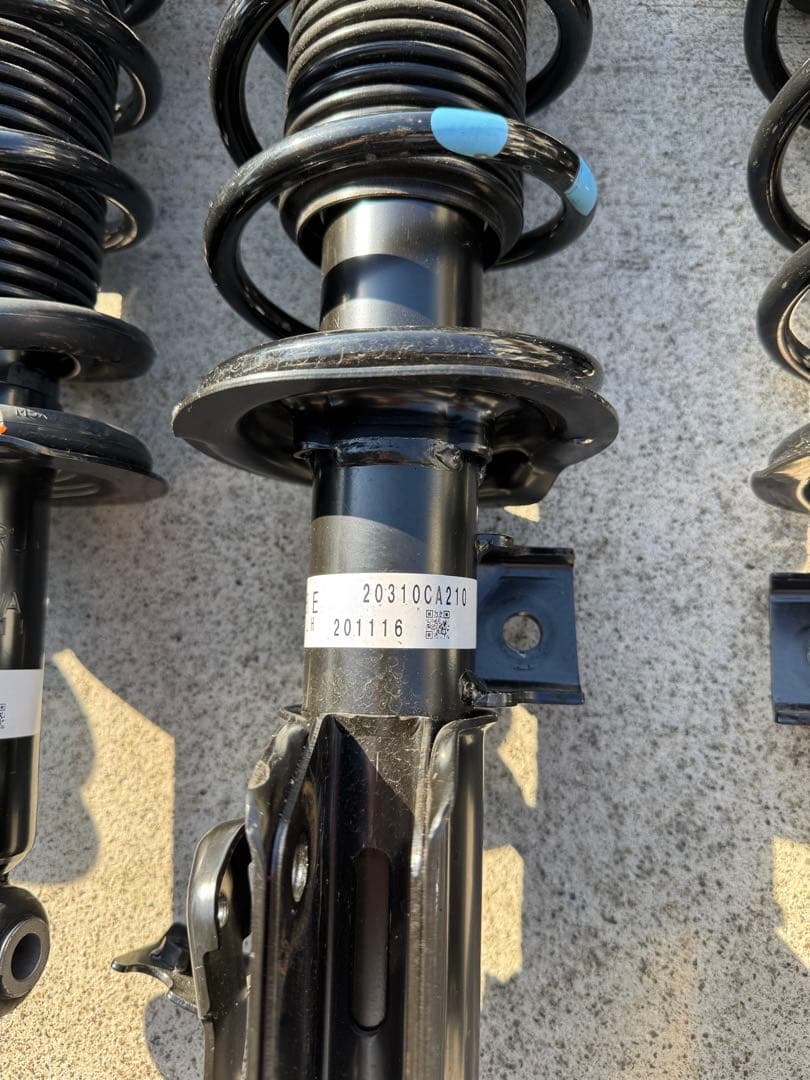 86後期純正サスペンション　4点セット