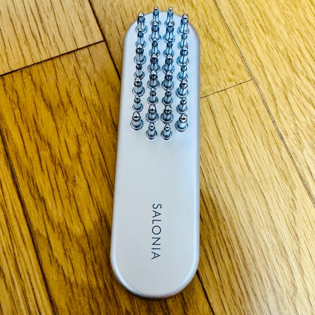 週末限定価格‼︎ SALONIA(サロニア) EMSリフトブラシ