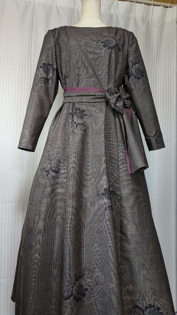 No245 大島紬着物リメイク ９マルキ茶泥大島紬 プリンセスラインワンピース