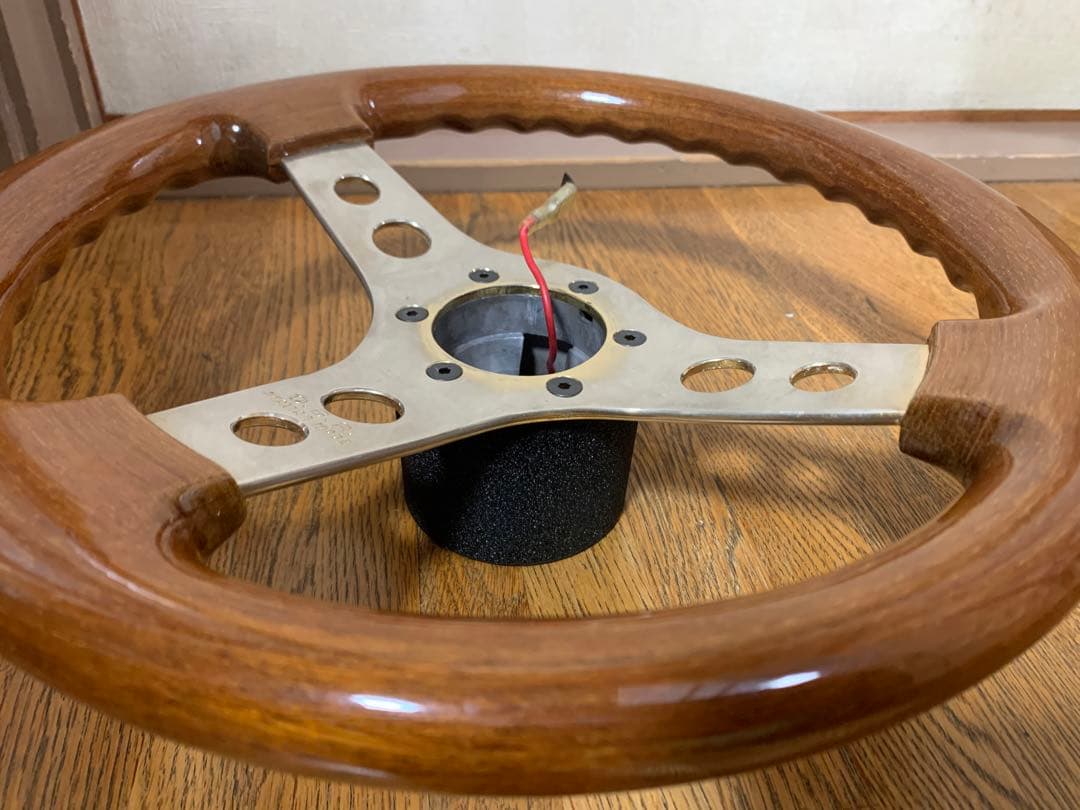 希少　超美品　OBA ウッドステアリング32.5cm ボス&ビス付き