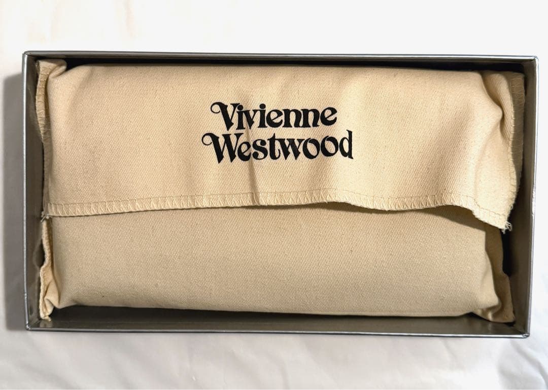 【新品未使用】Vivienne Westwood 長財布 ブラック 大人気