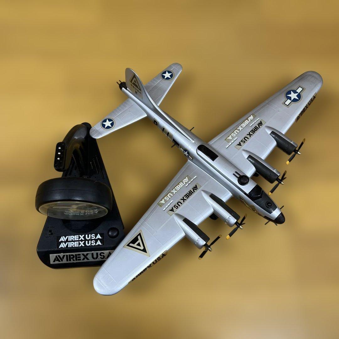 AVIREX USA B-17 モデル 戦闘機 時計 音声付き