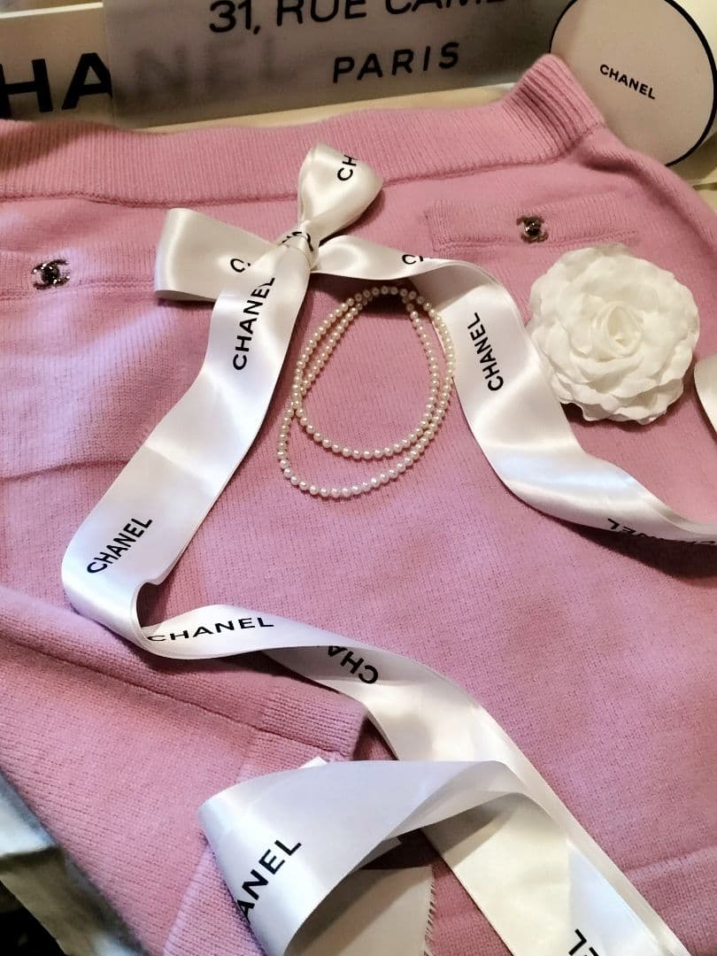 ❣️CHANEL♡ベビ―pinkタ―ンロックスカ―トスタッフuniform❣️