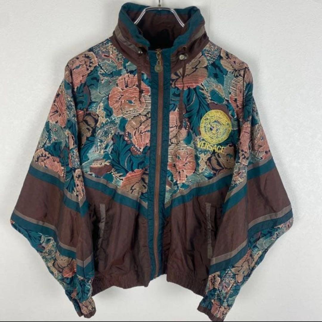 VERSACE 90s ヴェルサーチ メデューサ刺繍ロゴ ナイロンジャケット