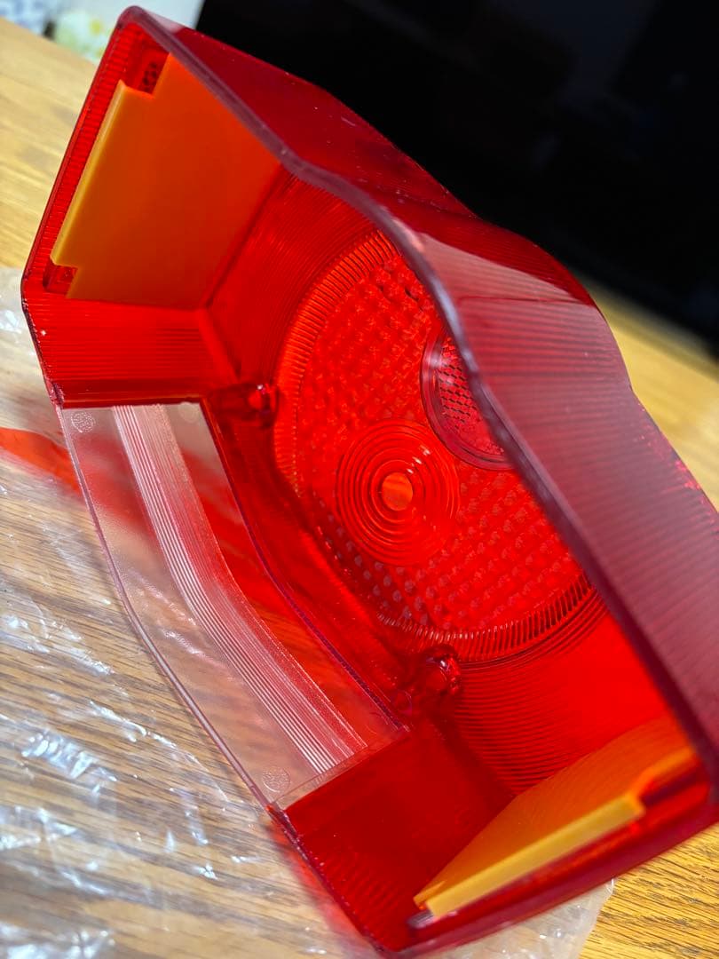 HONDA CB400F 純正テールランプ　未使用品割れカケ無し