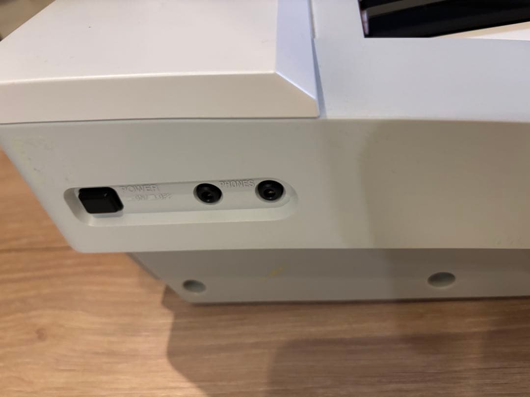 CASIO PX-135WE ホワイト電子ピアノ 美品　引取り限定